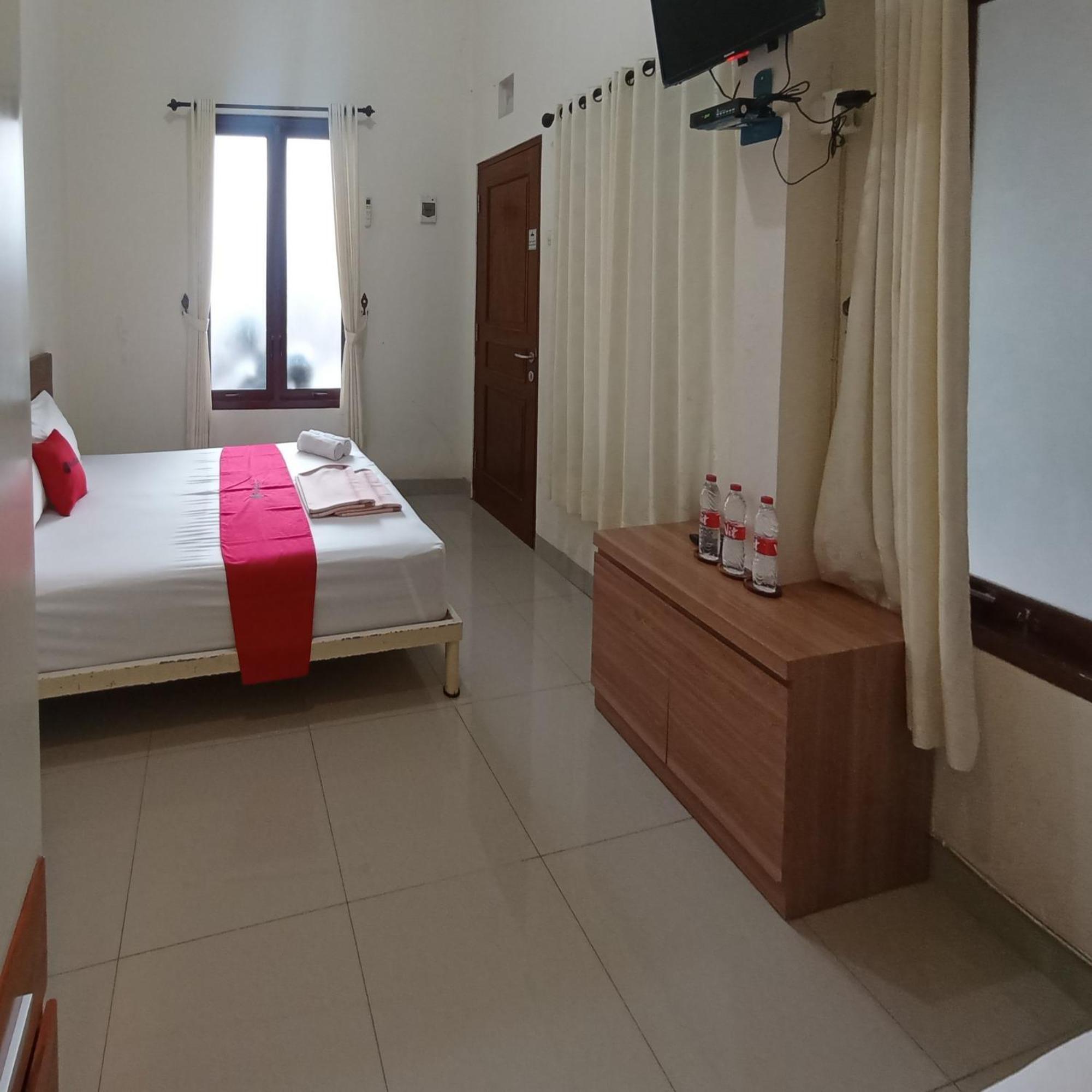Hotel Reddoorz At Syariah House Purwokerto Exteriér fotografie
