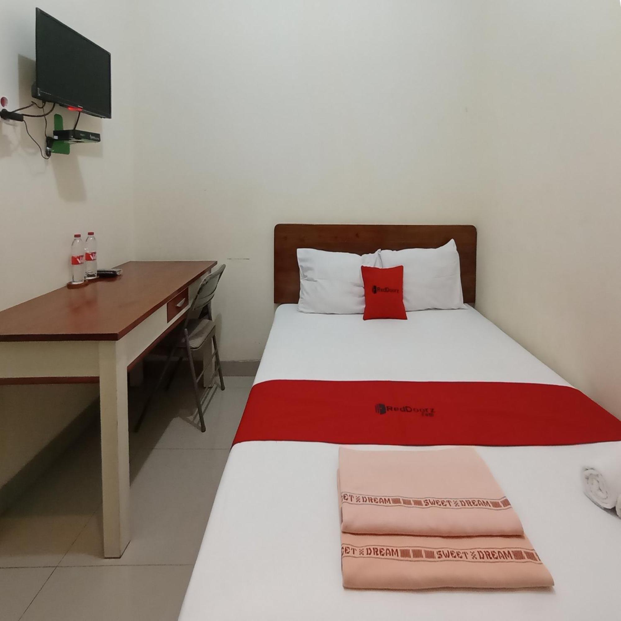 Hotel Reddoorz At Syariah House Purwokerto Exteriér fotografie