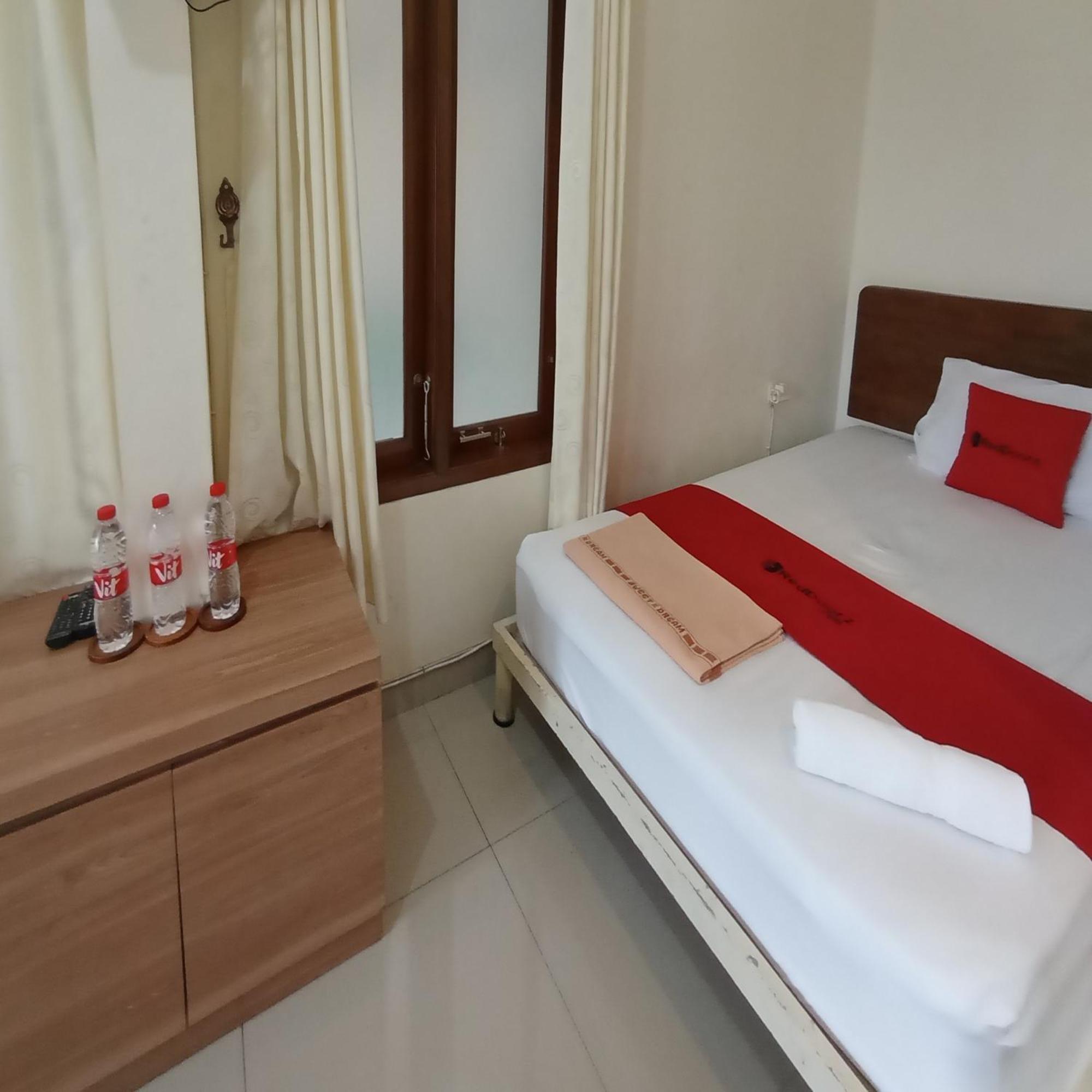 Hotel Reddoorz At Syariah House Purwokerto Exteriér fotografie