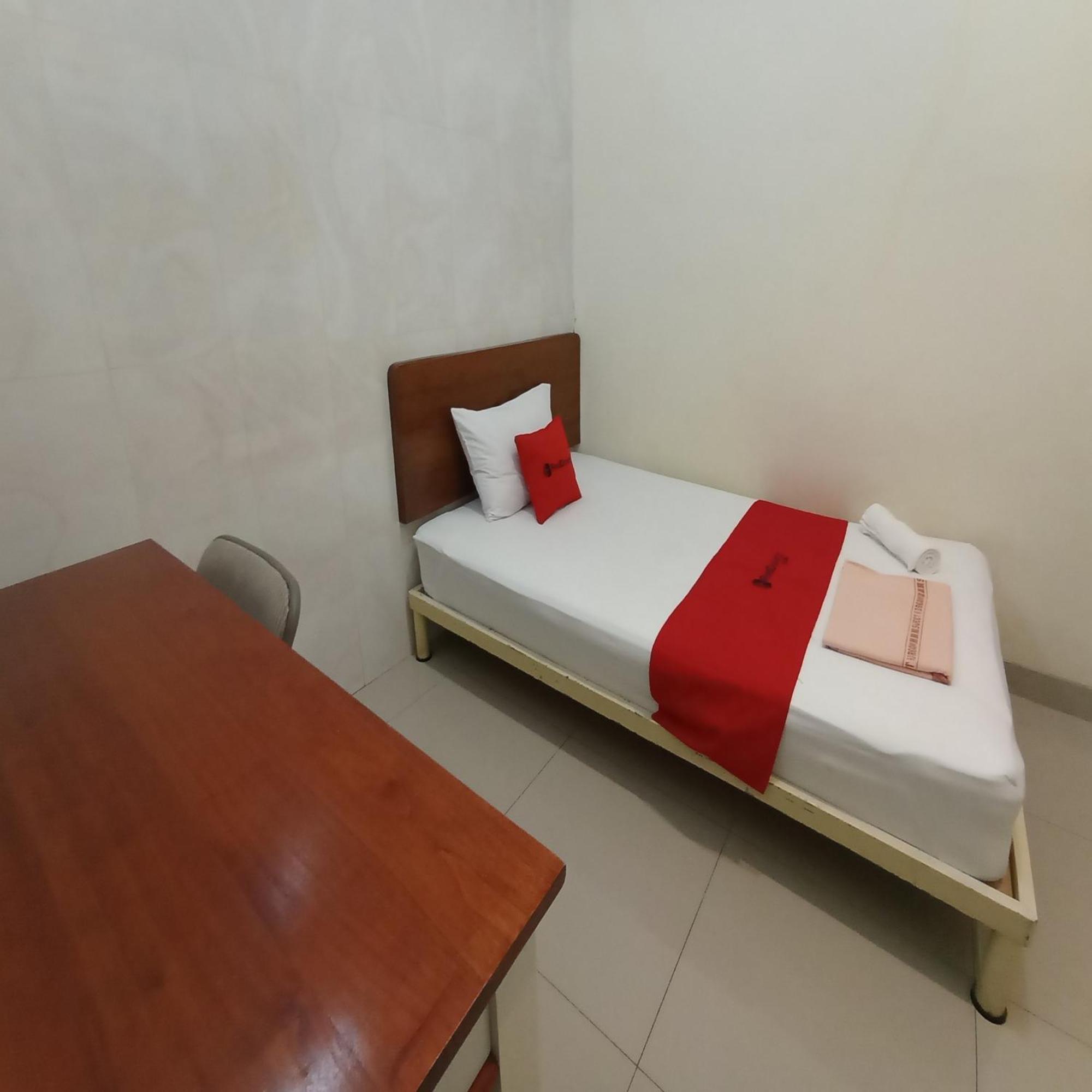 Hotel Reddoorz At Syariah House Purwokerto Exteriér fotografie