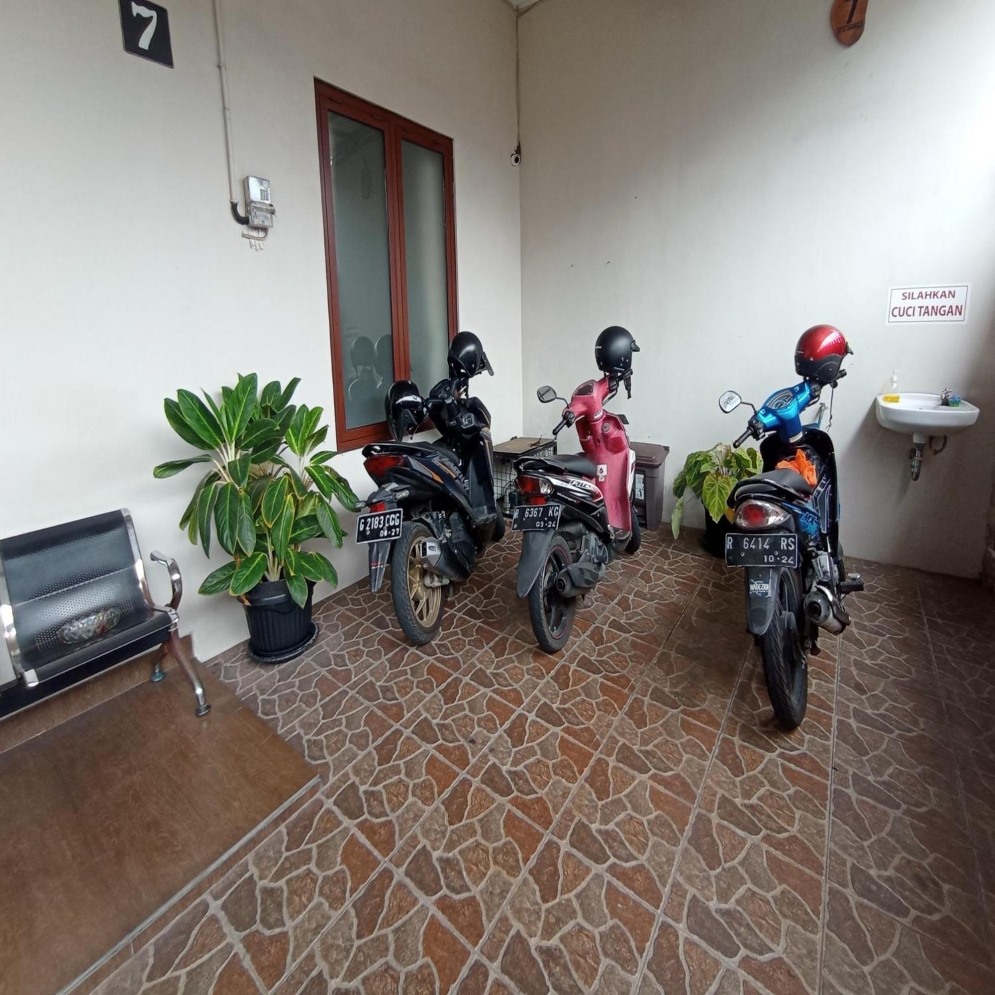 Hotel Reddoorz At Syariah House Purwokerto Exteriér fotografie